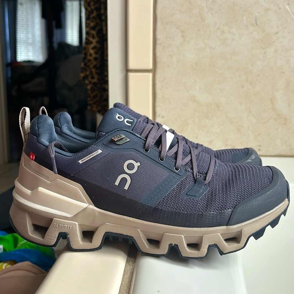 On Cloud waterproof sneakers